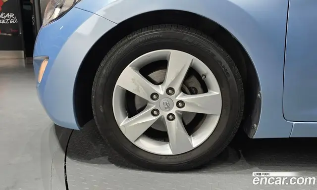Hyundai Avante 2010 1.6 автомат (гидро), миниатюра 5