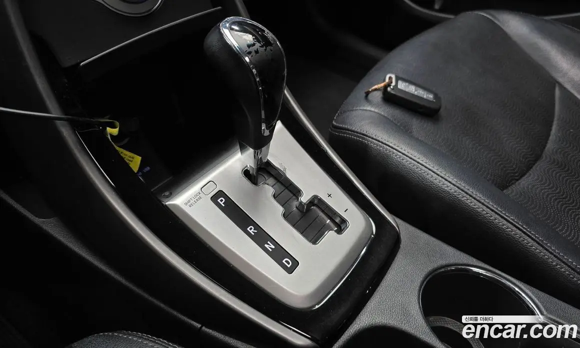 Hyundai Avante 2010 1.6 автомат (гидро), фото 9