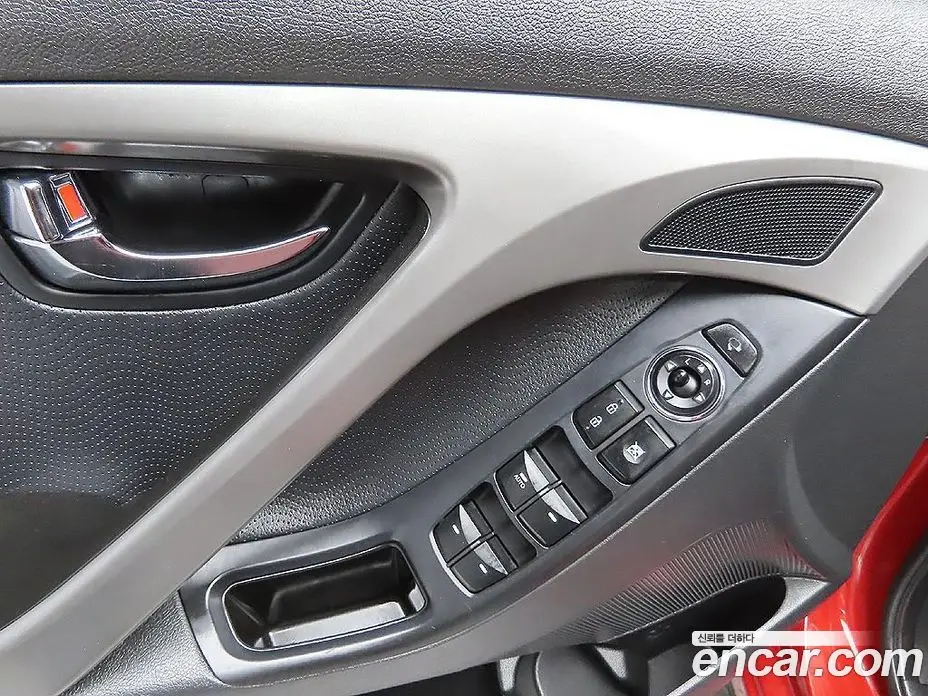 Hyundai Avante 2012 1.6 автомат (гидро), фото 13