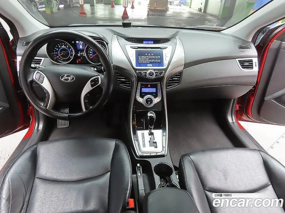 Hyundai Avante 2012 1.6 автомат (гидро), фото 7