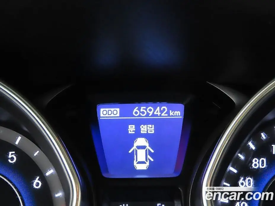 Hyundai Avante 2012 1.6 автомат (гидро), фото 8