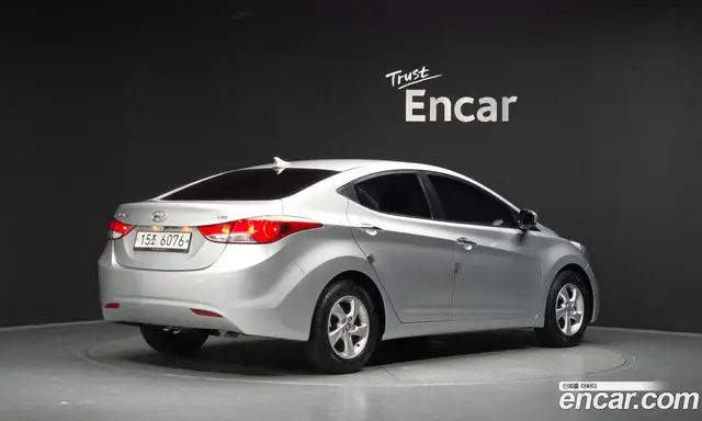 Hyundai Avante 2013 1.6 автомат (гидро), миниатюра 2