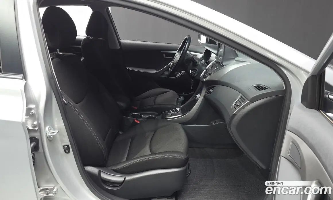 Hyundai Avante 2013 1.6 автомат (гидро), фото 12