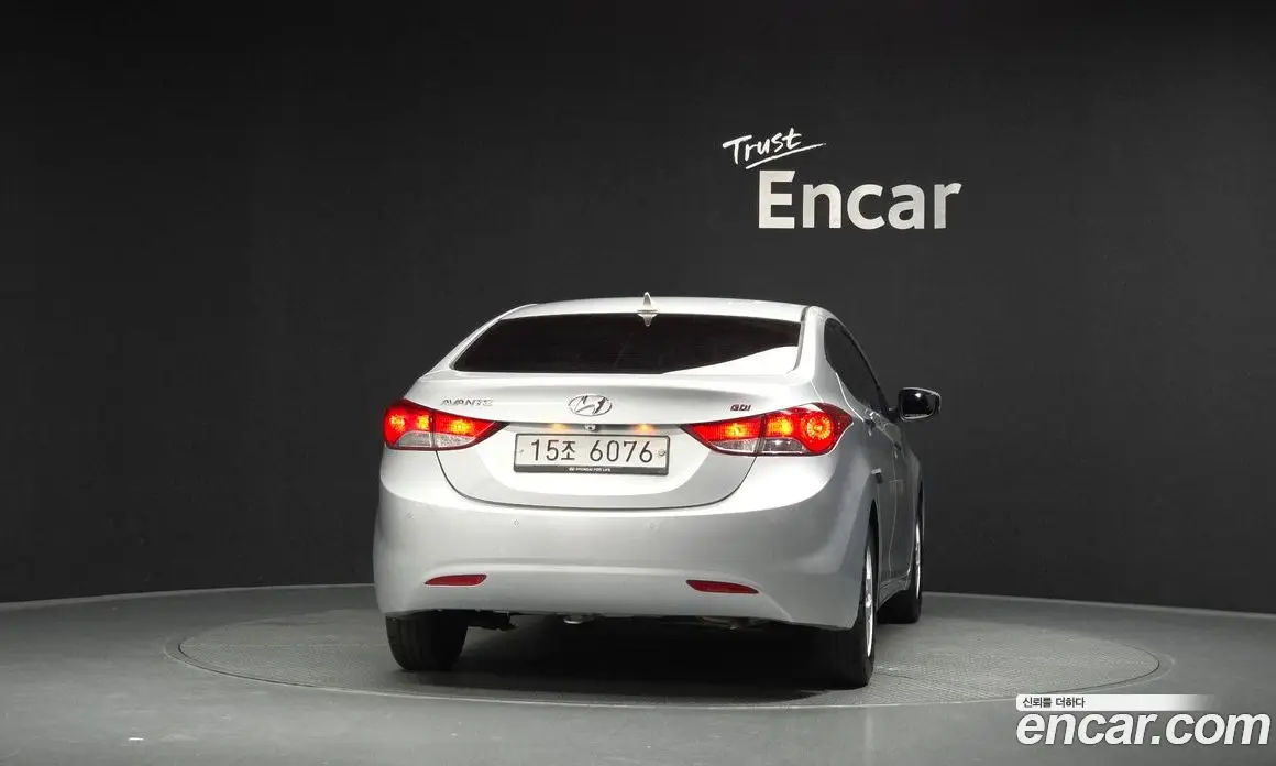 Hyundai Avante 2013 1.6 автомат (гидро), фото 4