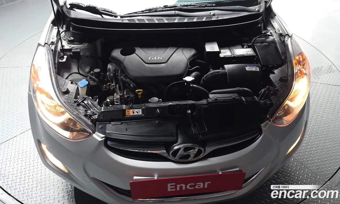 Hyundai Avante 2013 1.6 автомат (гидро), фото 6