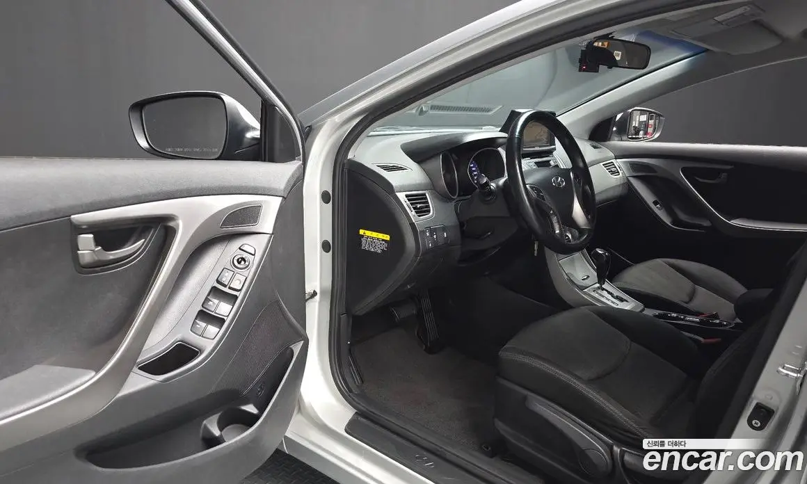 Hyundai Avante 2013 1.6 автомат (гидро), фото 10
