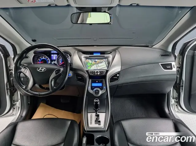 Hyundai Avante 2013 1.6 автомат (гидро), миниатюра 7