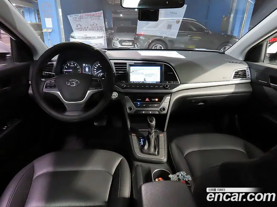 Hyundai Avante 2017 1.6 автомат (гидро), фото 5