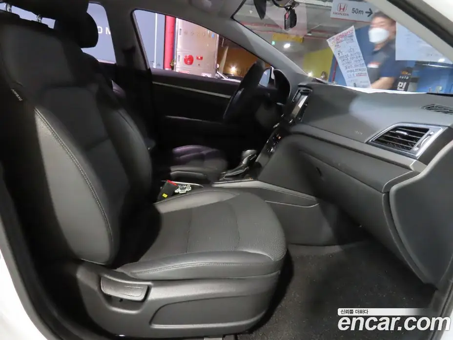 Hyundai Avante 2017 1.6 автомат (гидро), фото 8