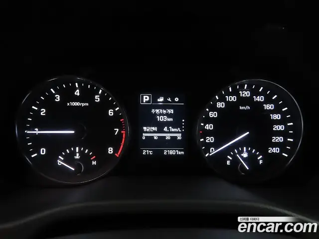 Hyundai Avante 2017 1.6 автомат (гидро), миниатюра 9