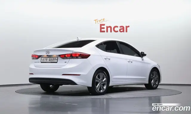 Hyundai Avante 2018 1.6 автомат (гидро), миниатюра 2