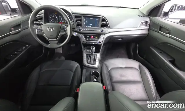Hyundai Avante 2018 1.6 автомат (гидро), миниатюра 10