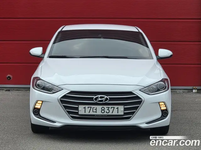 Hyundai Avante 2018 1.6 автомат (гидро), миниатюра 2 Hyundai Avante 2018 1.6 автомат (гидро), миниатюра 2