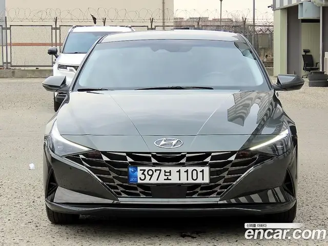 Hyundai Avante 2022 1.6 автомат (гидро), миниатюра 3 Hyundai Avante 2022 1.6 автомат (гидро), миниатюра 3