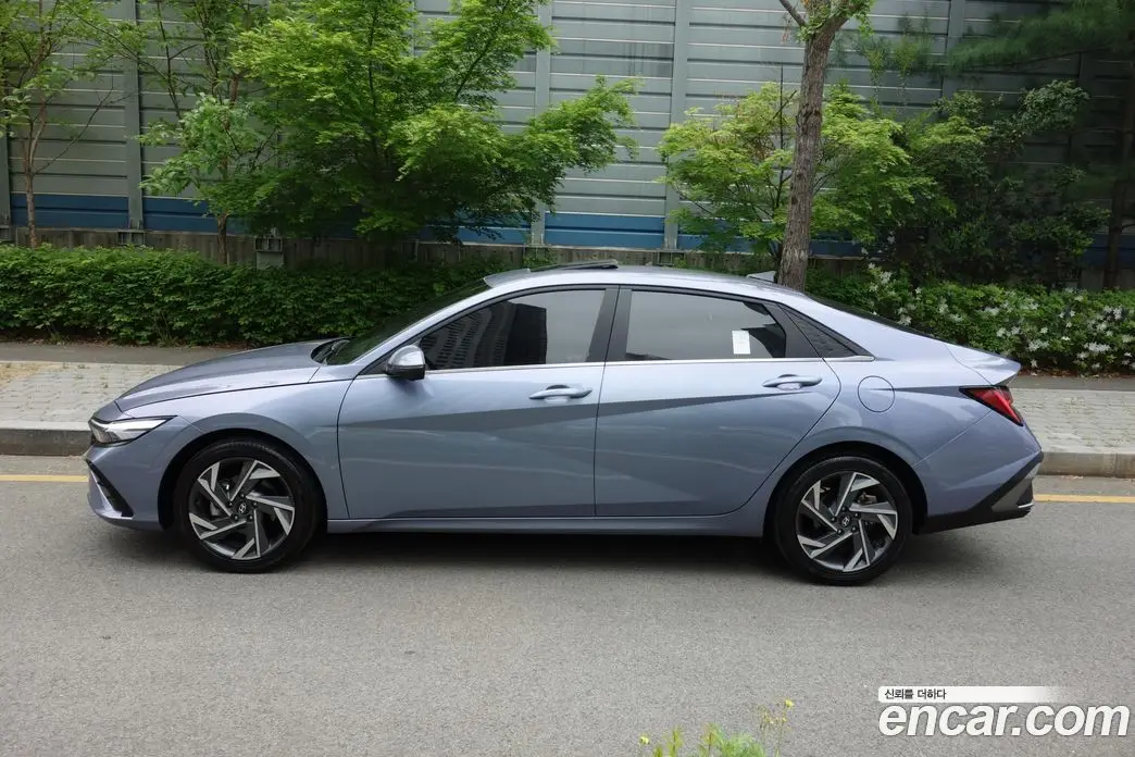 Hyundai Avante 2023 1.6 автомат (гидро), фото 4 Hyundai Avante 2023 1.6 автомат (гидро), фото 4