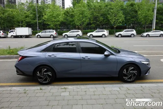Hyundai Avante 2023 1.6 автомат (гидро), миниатюра 8 Hyundai Avante 2023 1.6 автомат (гидро), миниатюра 8