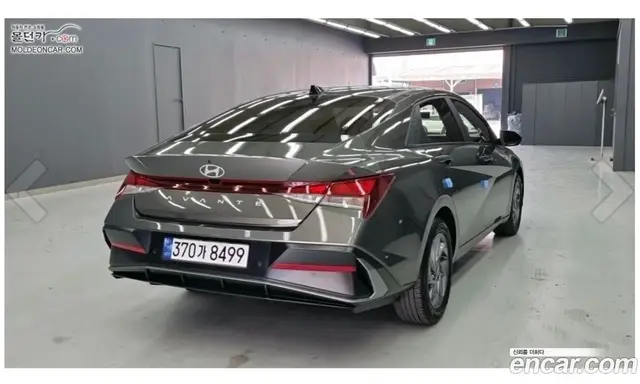 Hyundai Avante 2023 1.6 автомат (гидро), миниатюра 2