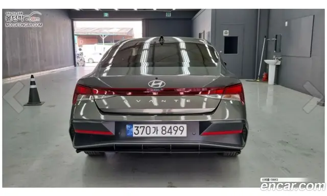 Hyundai Avante 2023 1.6 автомат (гидро), миниатюра 4