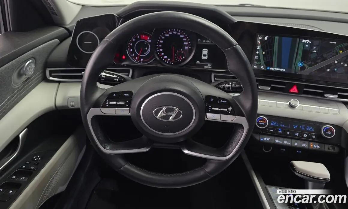 Hyundai Avante 2023 1.6 автомат (гидро), фото 13