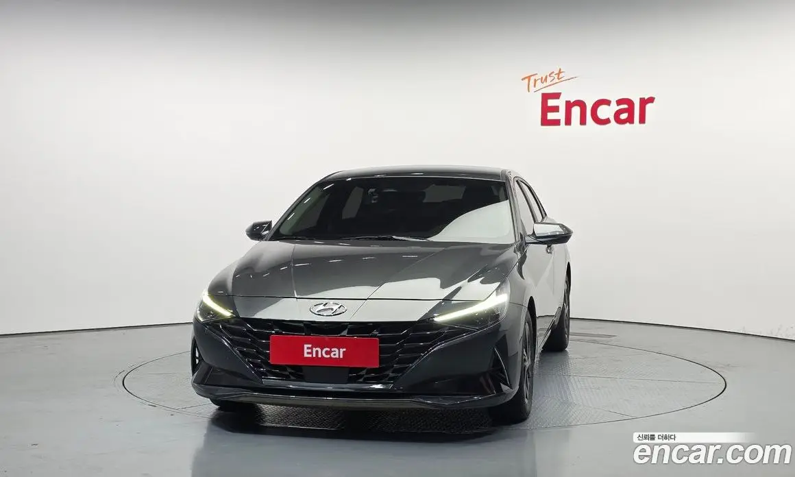 Hyundai Avante 2023 1.6 автомат (гидро), фото 3