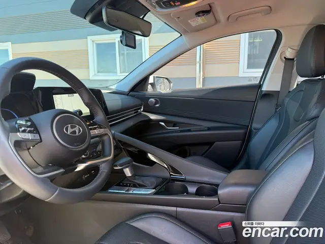 Hyundai Avante 2024 1.6 автомат (гидро), миниатюра 9