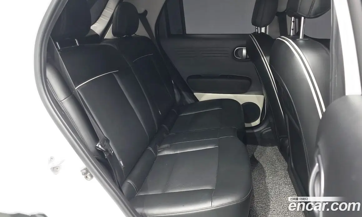 Hyundai Casper 2022 1.0 автомат (гидро), фото 18