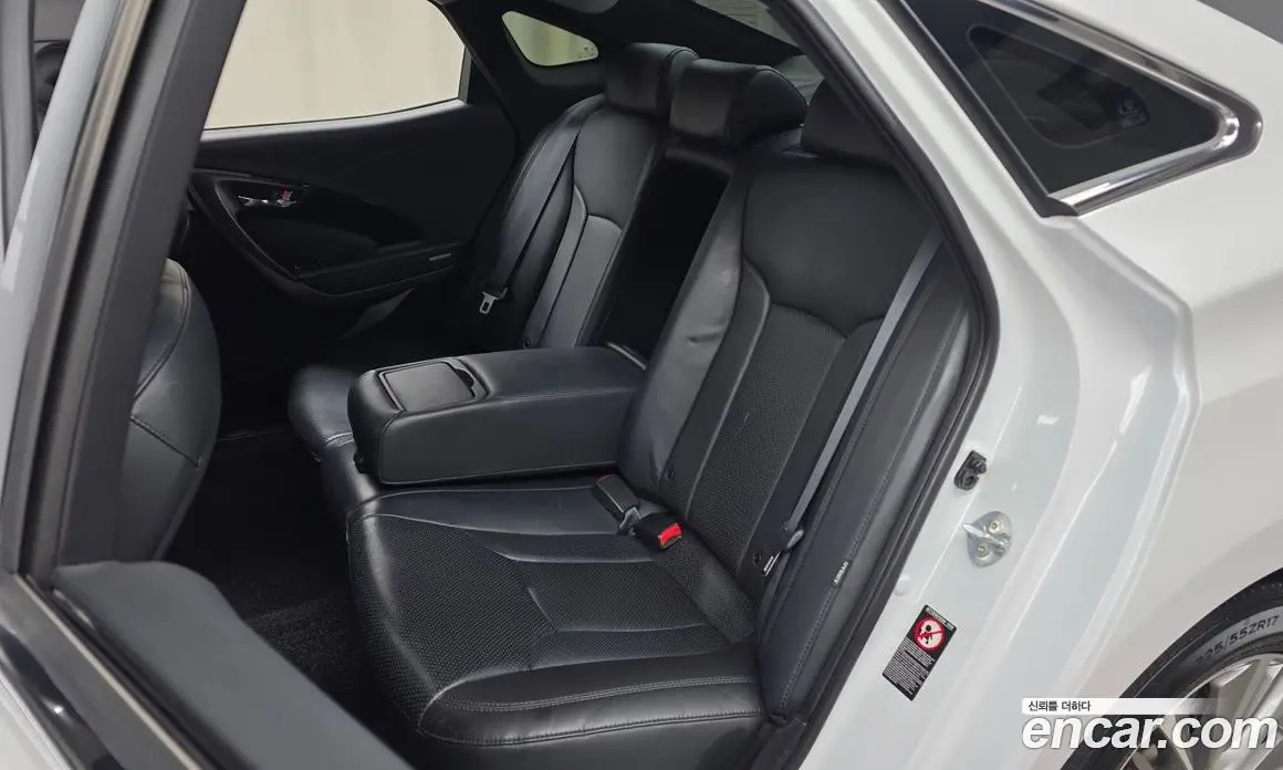 Hyundai Grandeur 2016 2.4 автомат (гидро), фото 18