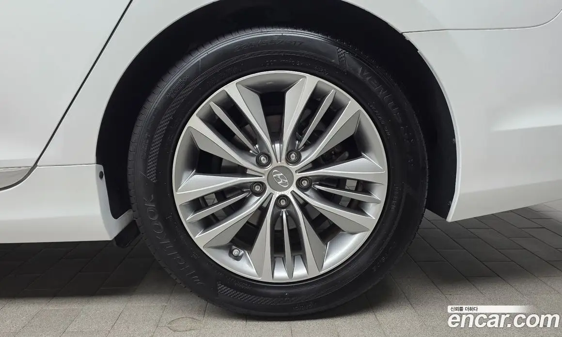 Hyundai Grandeur 2016 2.4 автомат (гидро), фото 7