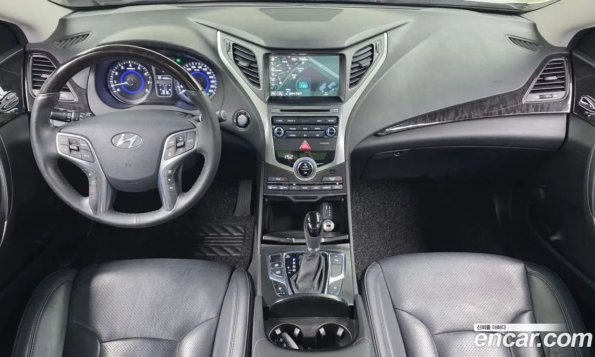 Hyundai Grandeur 2016 2.4 автомат (гидро), фото 10