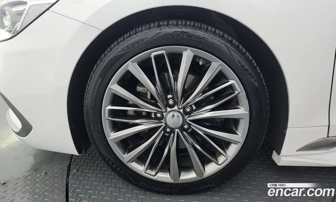 Hyundai Grandeur 2018 2.4 автомат (гидро), фото 4 Hyundai Grandeur 2018 2.4 автомат (гидро), фото 4