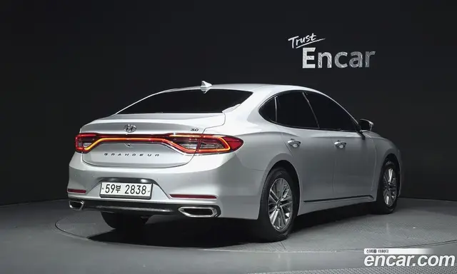 Hyundai Grandeur 2018 3.0 автомат (гидро), миниатюра 2