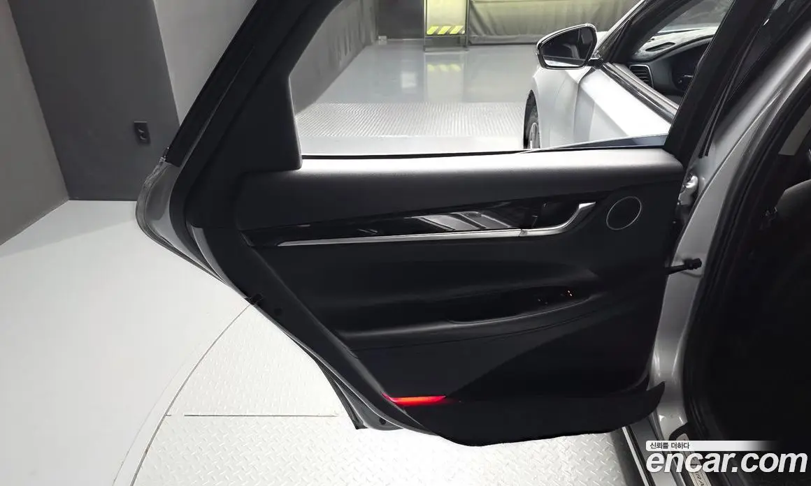 Hyundai Grandeur 2018 3.0 автомат (гидро), фото 15