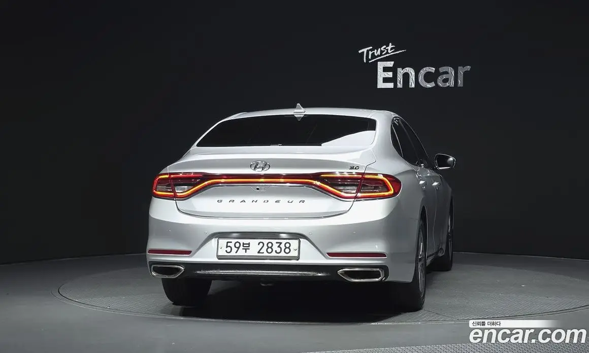 Hyundai Grandeur 2018 3.0 автомат (гидро), фото 4