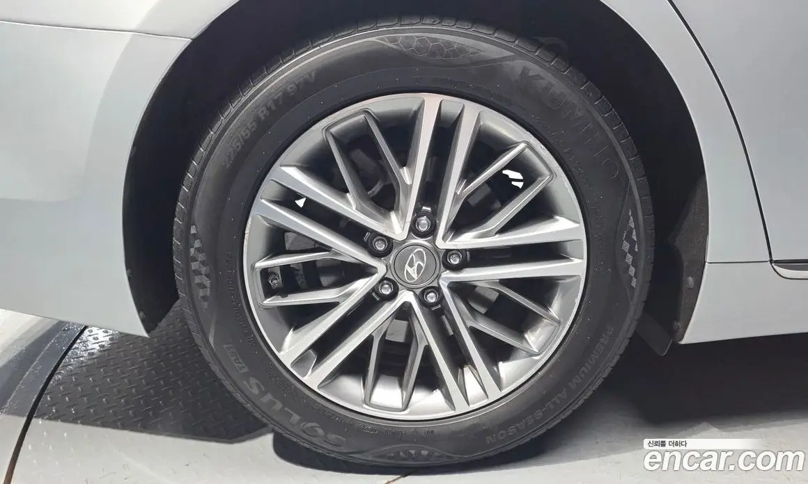 Hyundai Grandeur 2018 3.0 автомат (гидро), фото 5
