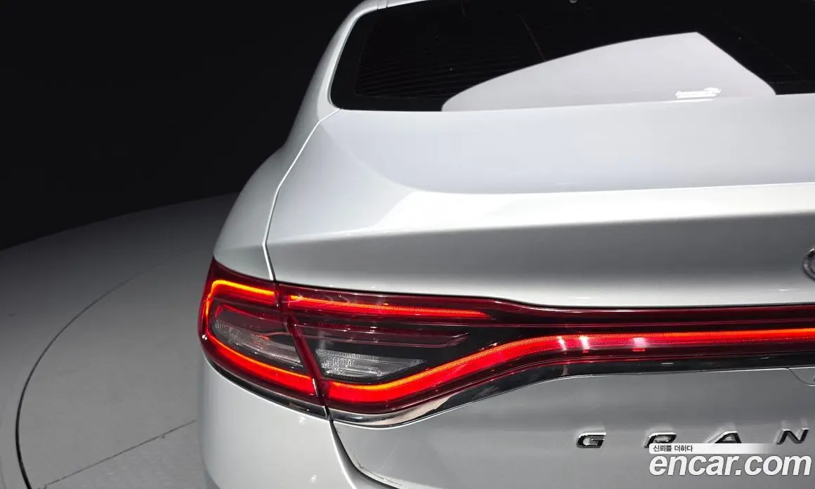 Hyundai Grandeur 2018 3.0 автомат (гидро), фото 9