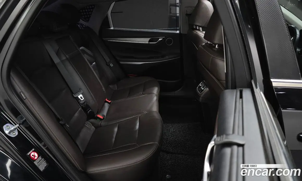Hyundai Grandeur 2018 3.0 автомат (гидро), фото 11