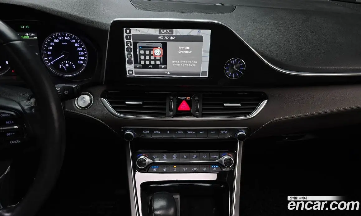 Hyundai Grandeur 2018 3.0 автомат (гидро), фото 14