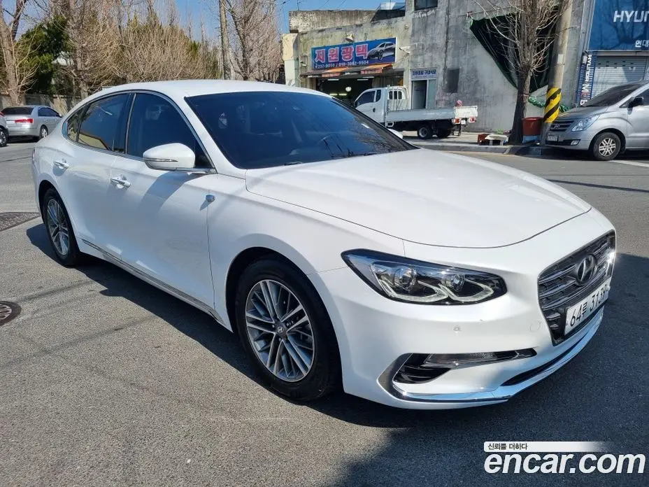 Hyundai Grandeur 2018 2.4 автомат (гидро), фото 2 Hyundai Grandeur 2018 2.4 автомат (гидро), фото 2