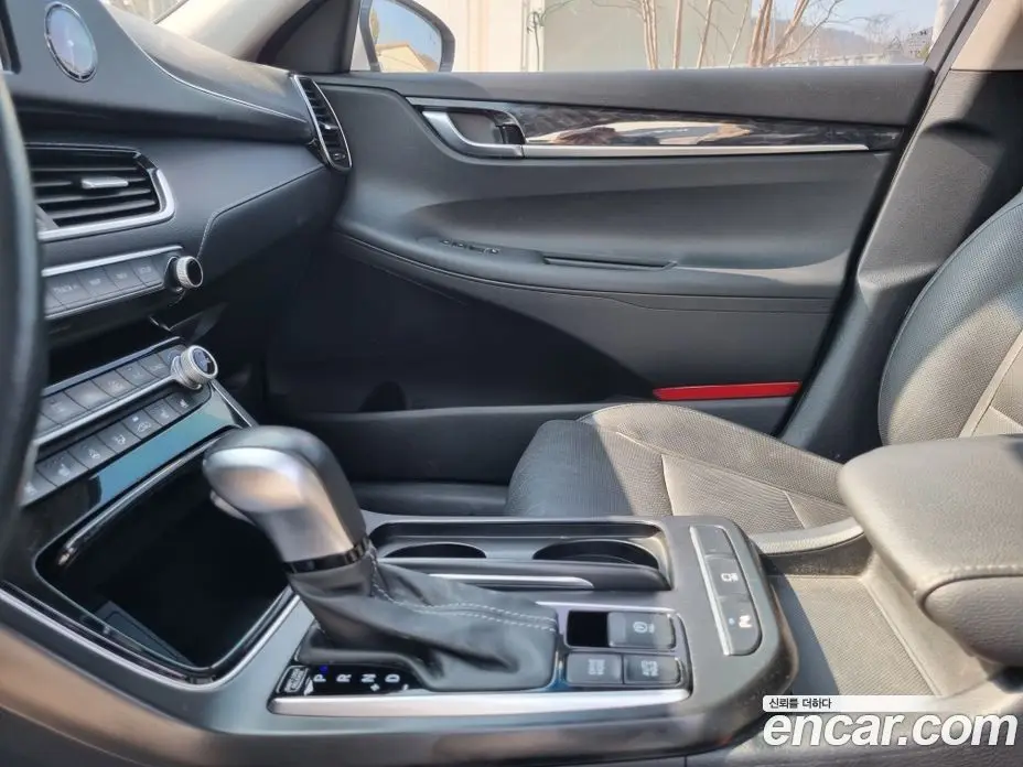 Hyundai Grandeur 2018 2.4 автомат (гидро), фото 12 Hyundai Grandeur 2018 2.4 автомат (гидро), фото 12