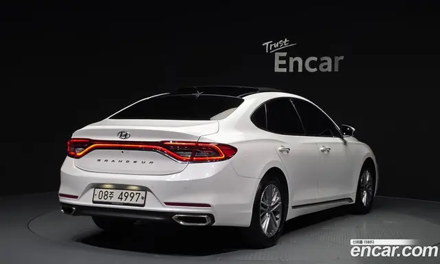 Hyundai Grandeur 2018 2.4 автомат (гидро), миниатюра 2