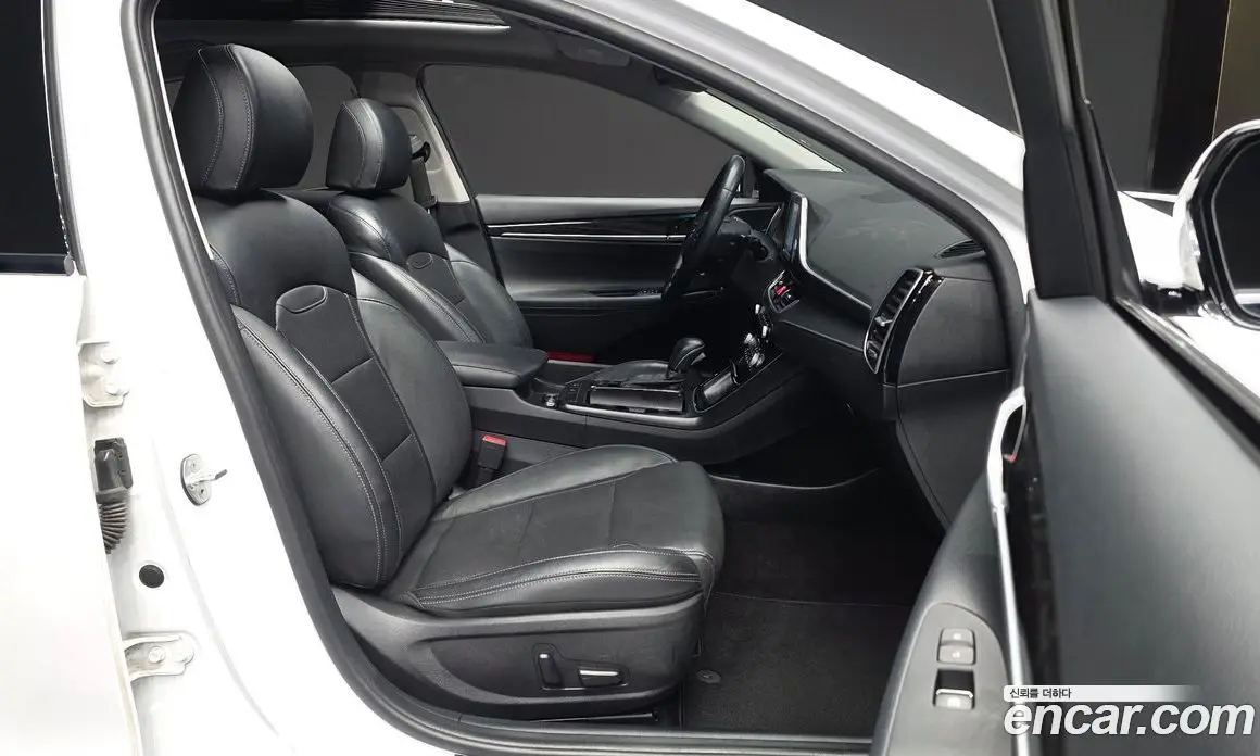 Hyundai Grandeur 2018 2.4 автомат (гидро), фото 11