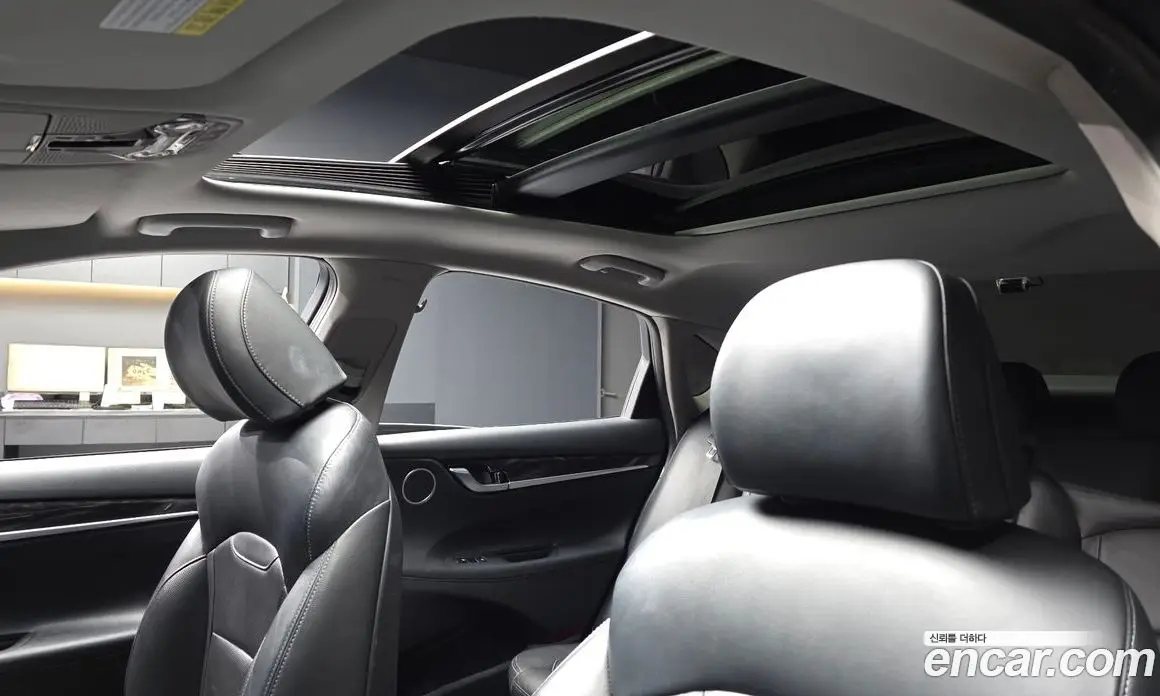 Hyundai Grandeur 2018 2.4 автомат (гидро), фото 18