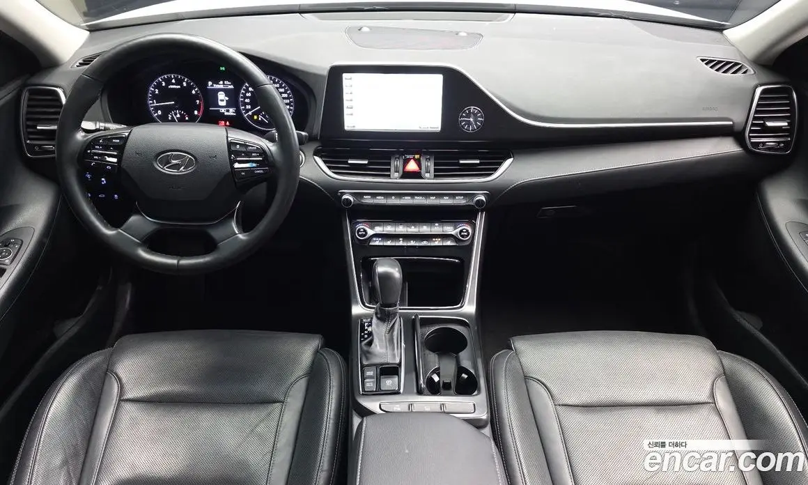 Hyundai Grandeur 2018 2.4 автомат (гидро), фото 7