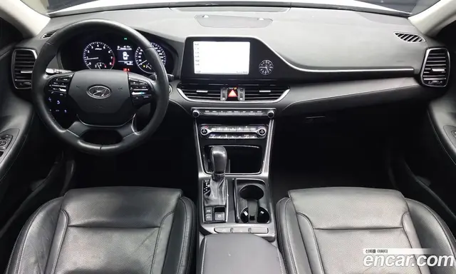 Hyundai Grandeur 2018 2.4 автомат (гидро), миниатюра 7