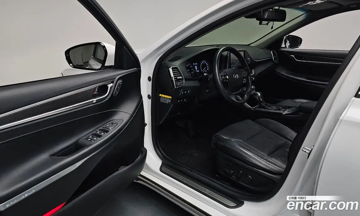 Hyundai Grandeur 2019 2.4 автомат (гидро), фото 12