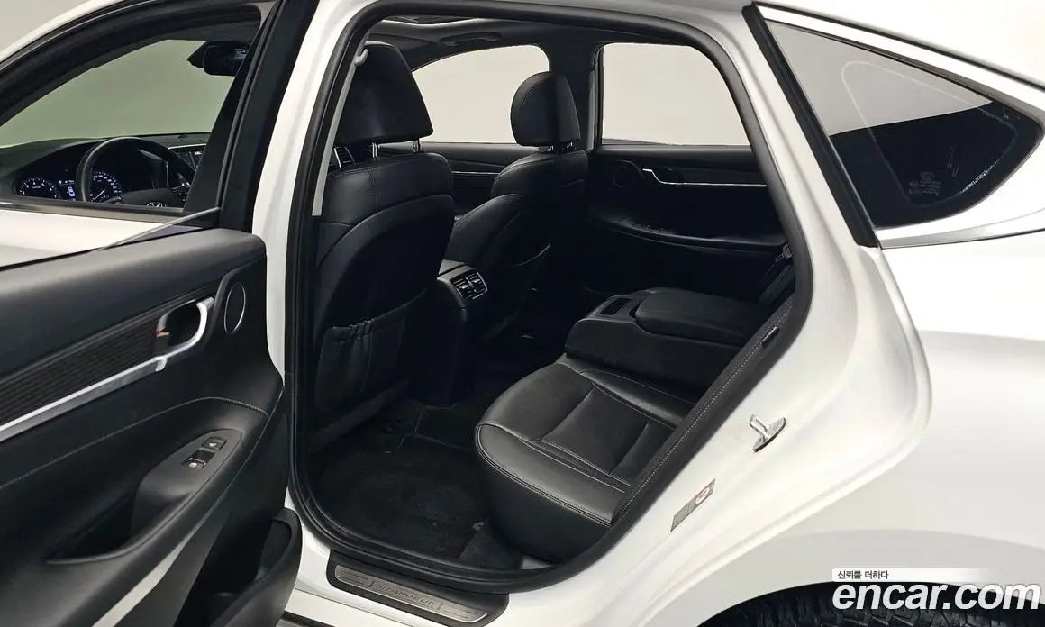 Hyundai Grandeur 2019 2.4 автомат (гидро), фото 15