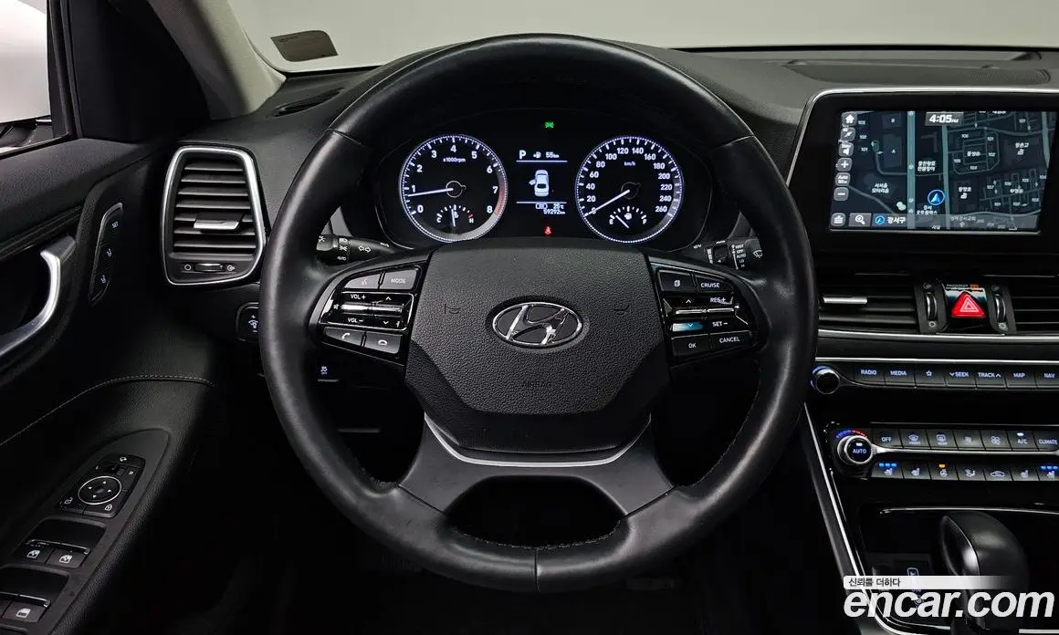 Hyundai Grandeur 2019 2.4 автомат (гидро), фото 18