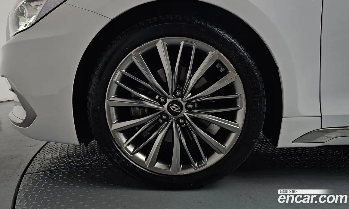 Hyundai Grandeur 2019 2.4 автомат (гидро), фото 4