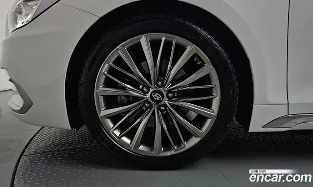 Hyundai Grandeur 2019 2.4 автомат (гидро), миниатюра 4