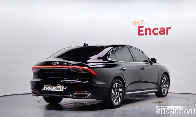 Hyundai Grandeur 2020 2.4 автомат (гидро), миниатюра 2 Hyundai Grandeur 2020 2.4 автомат (гидро), миниатюра 2